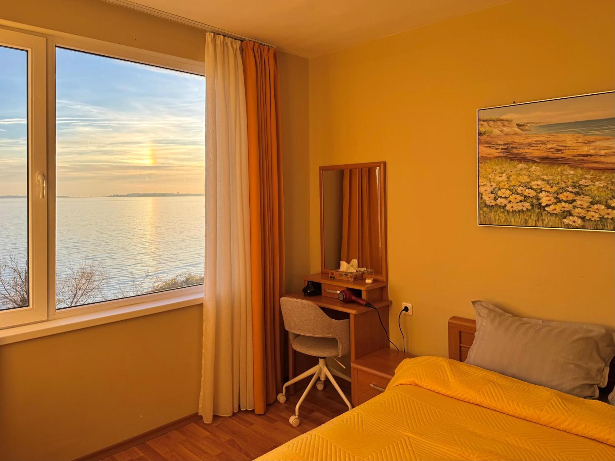 Beachfront Havana Sveti Vlas Ngoại thất bức ảnh